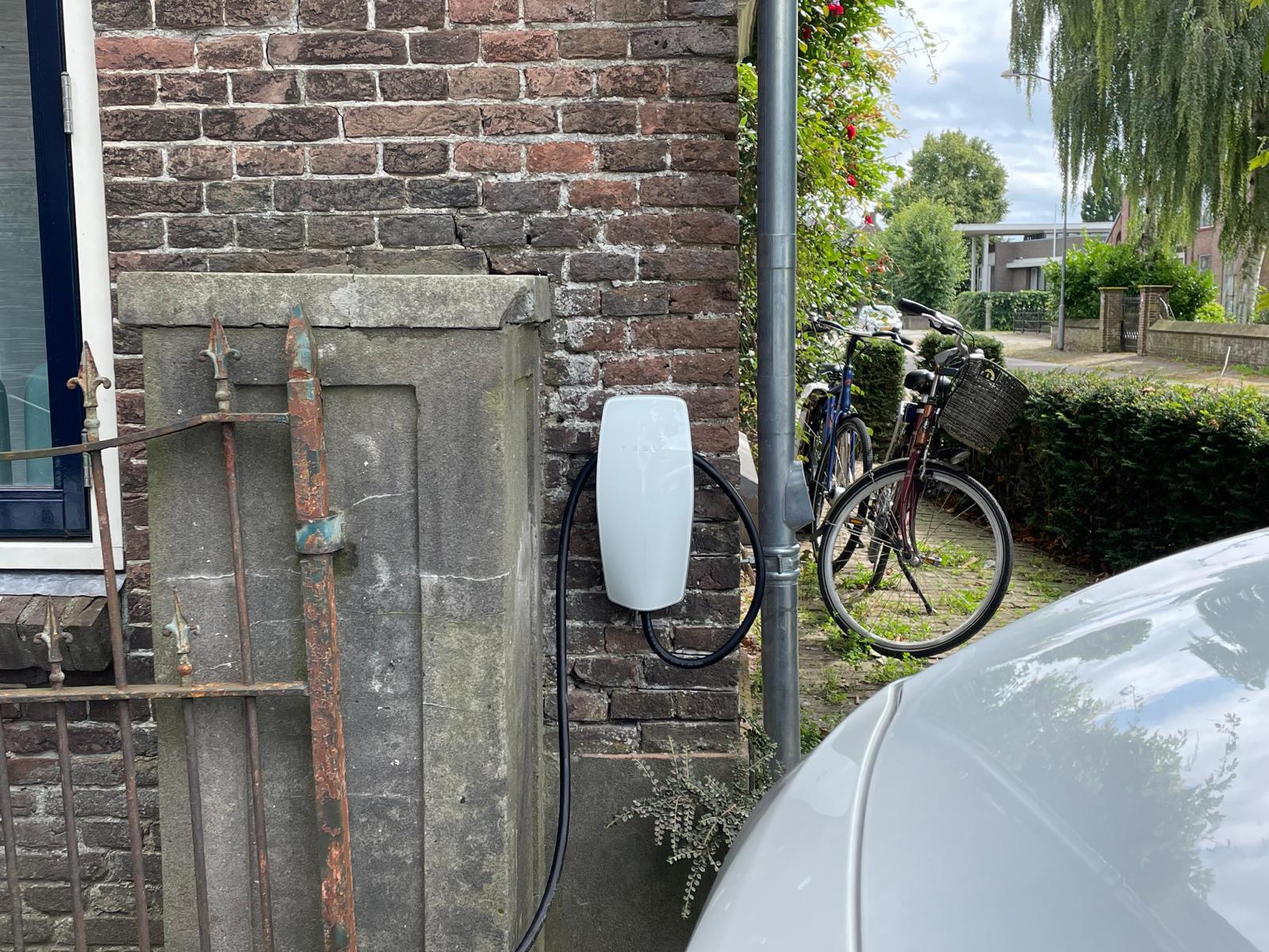 04ab93d1-531a-4c3b-bb2e-faf4e0f92c5b