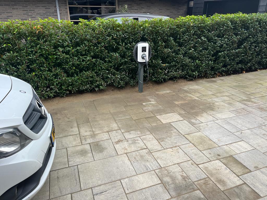 9f0ae754-0e4c-4e3e-95ea-bc0368d8ee68